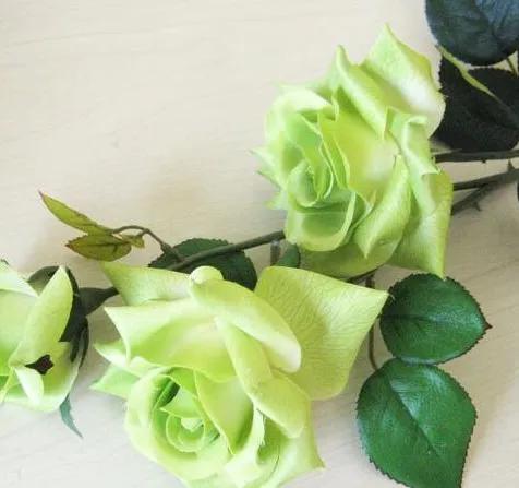 几朵玫瑰的花语是什么,几朵粉色玫瑰加满天星花语