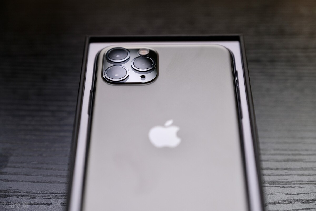 朋友买iphone15promax,苹果iphone14promax不建议买吗