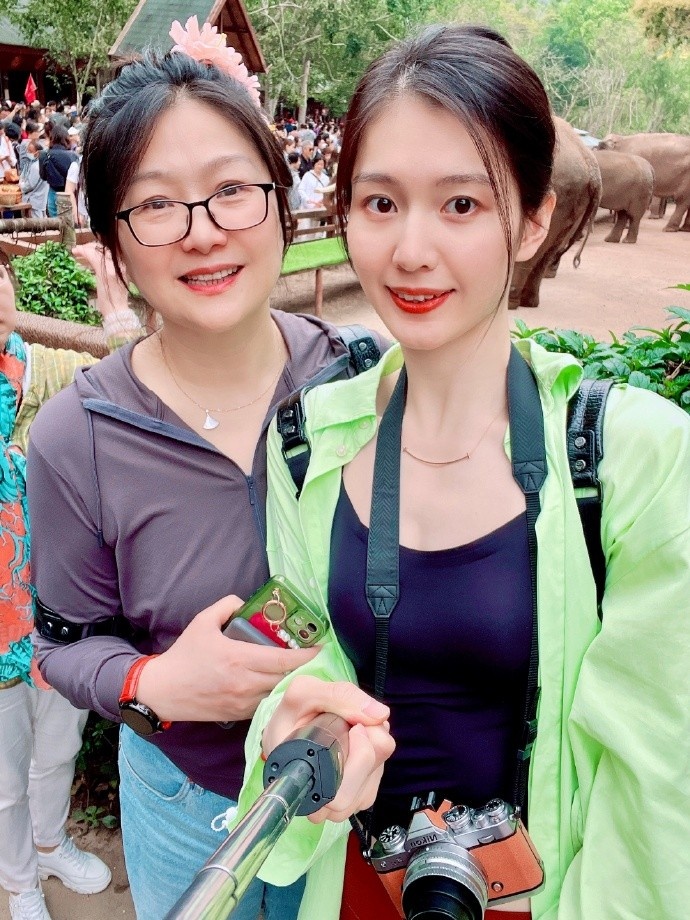 中国女篮王思雨照片好看一点的,徐杰和张茹王思雨身高啥关系