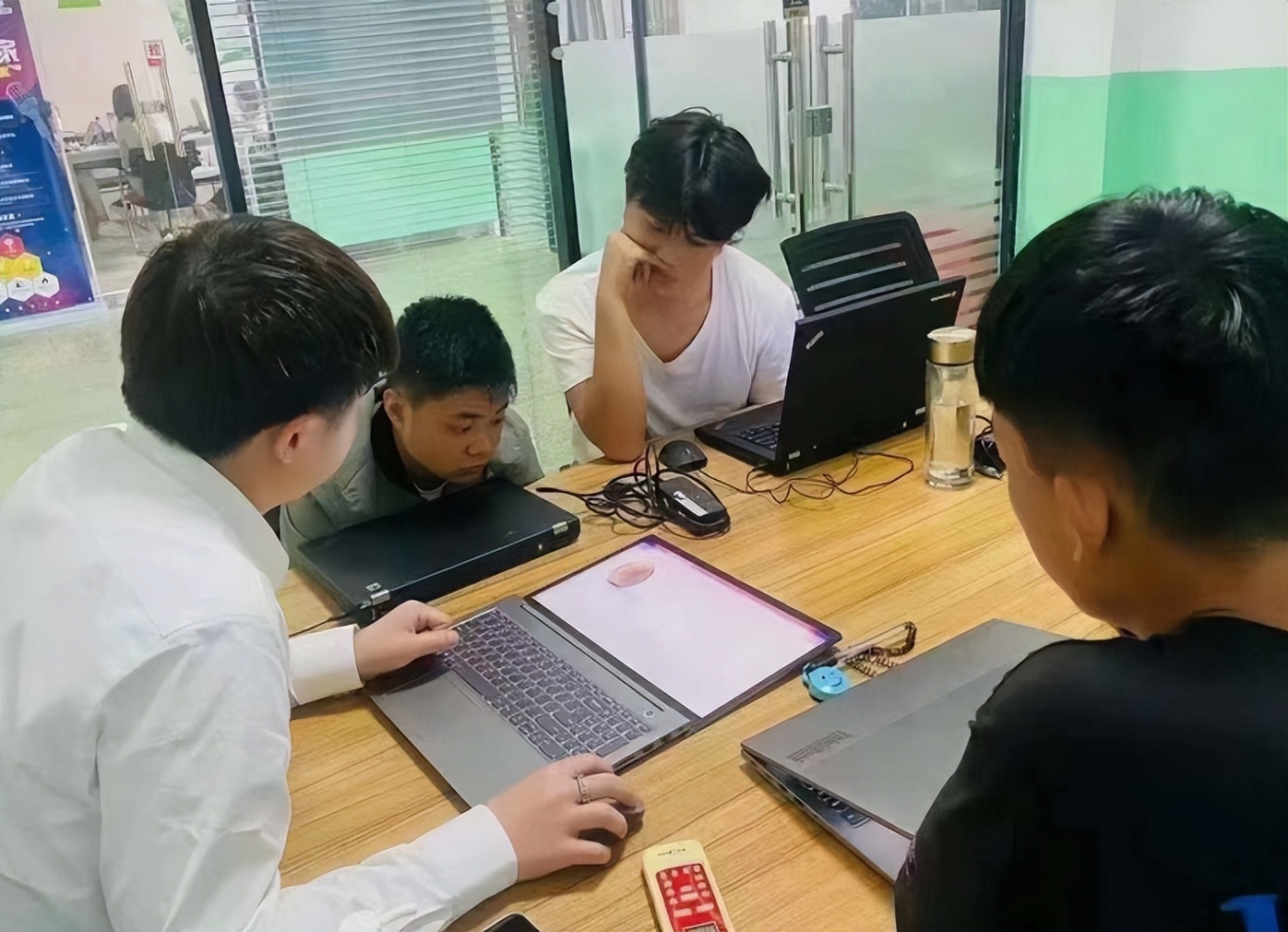 毕业生月收入较高本科专业top10,本科毕业工资最高的20个专业