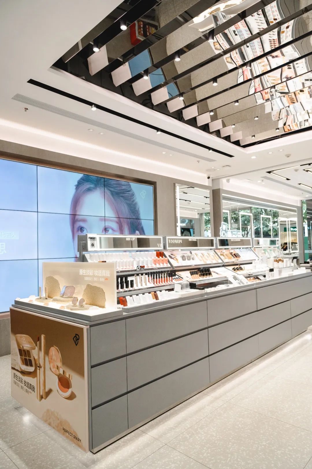 打卡赛博朋克烧烤店,赛博朋克打卡美陈