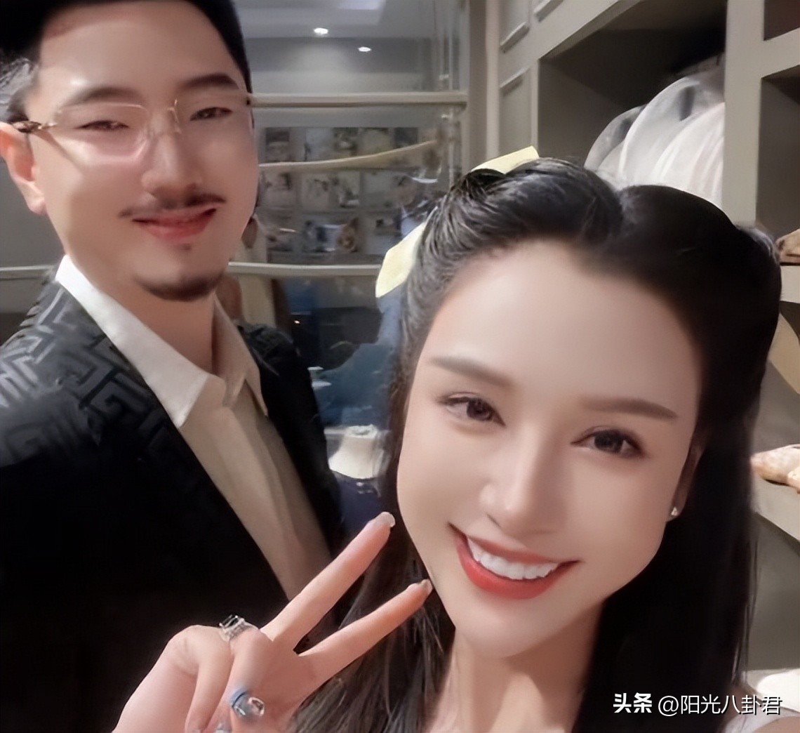 为成名网红付出的代价,为网红助力打榜被骗钱