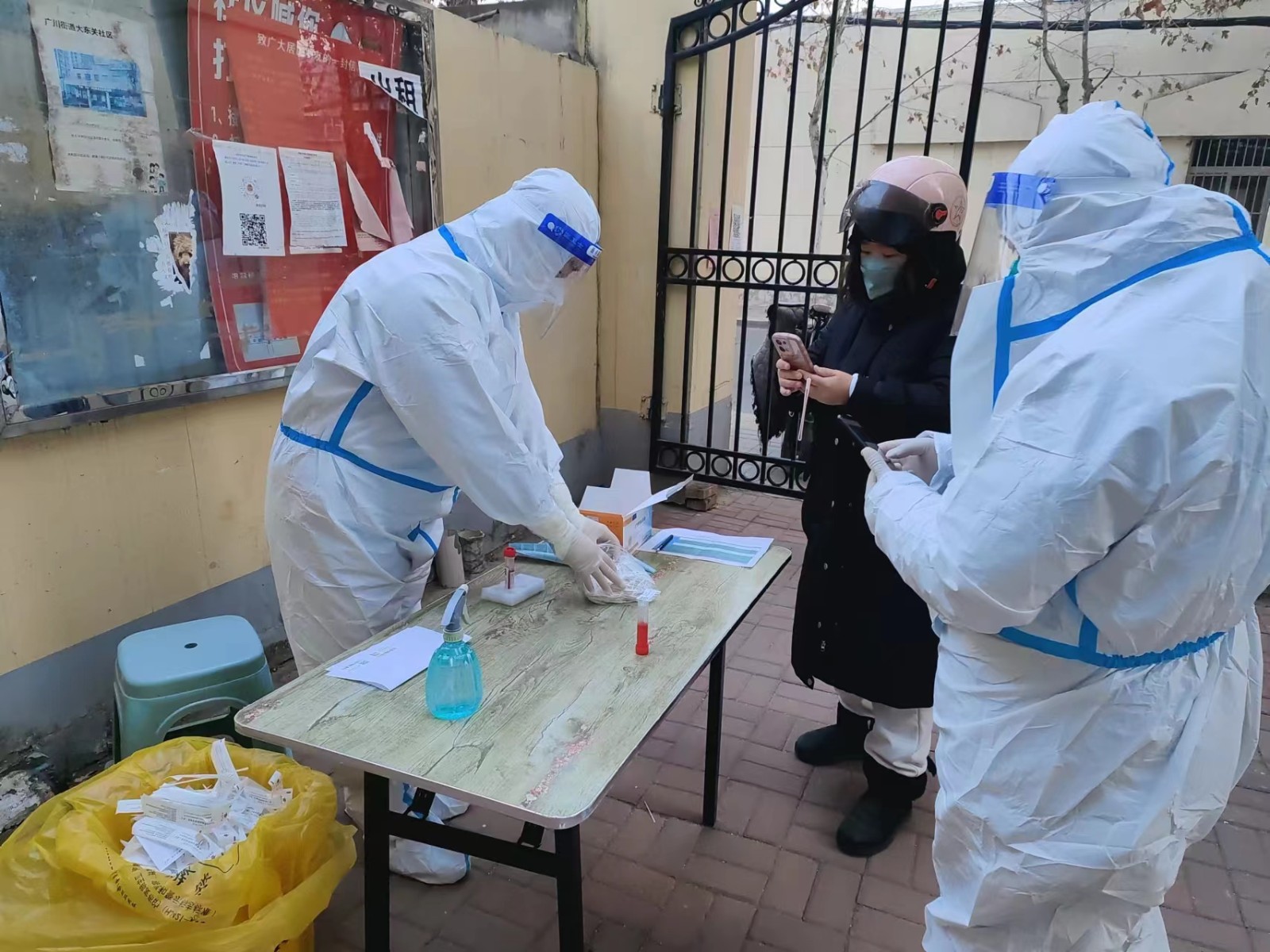 “*产党共**员，关键时刻就得冲上去！”——德城区人武部疫情防控*党**员突击队群体素描