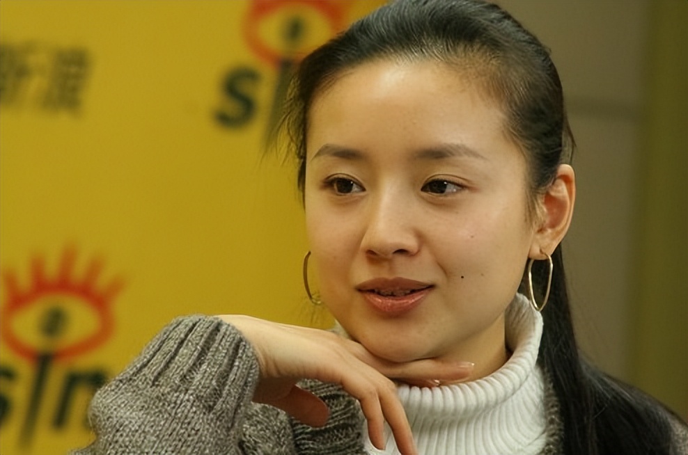 43岁董洁直播,43岁董洁直播带货评论区大翻车