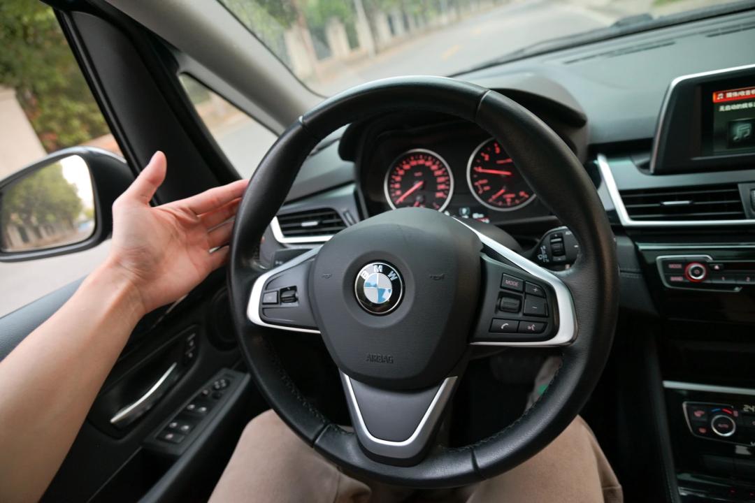 2022宝马2系mpv,mpv家用车型推荐宝马