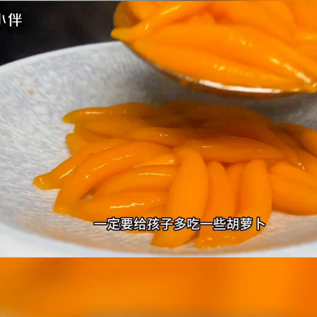 抖音小助手美食做法,蒸胡萝卜丝小技巧抖音小助手