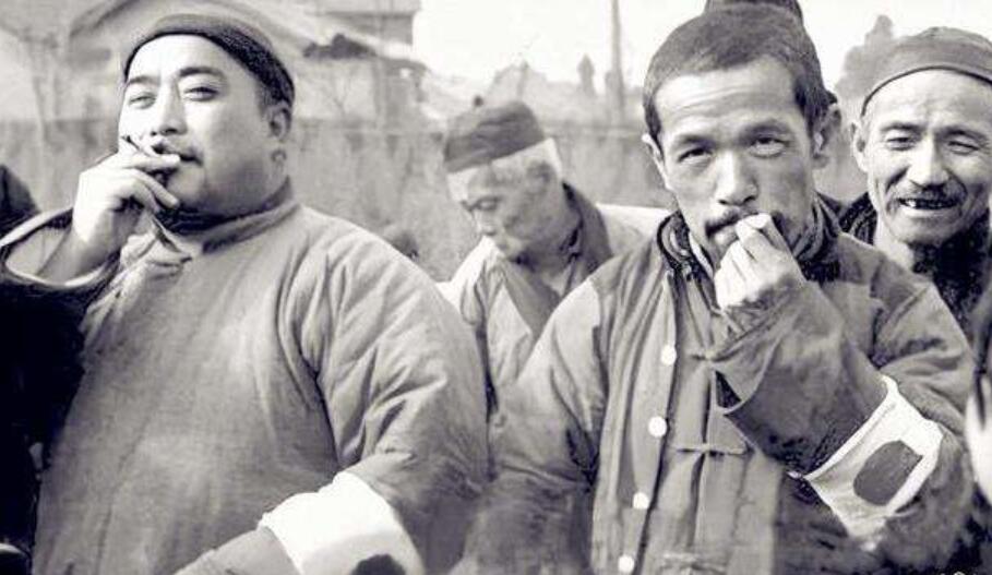 1938年，小伙卖日本人花生不收钱被骂汉奸，一年后阿部规秀被击毙