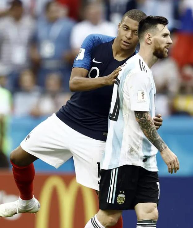 梅西世界杯和姆巴佩对决,梅西世界杯与姆巴佩对比