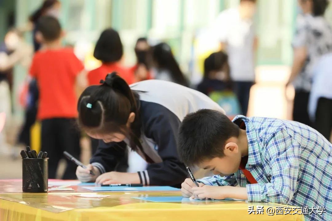星空寻梦，共赴未来！走进西安交大幼儿园第七届“勇敢者之夜”