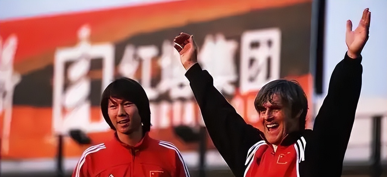 少年成恶龙可曾忆起当年足球梦