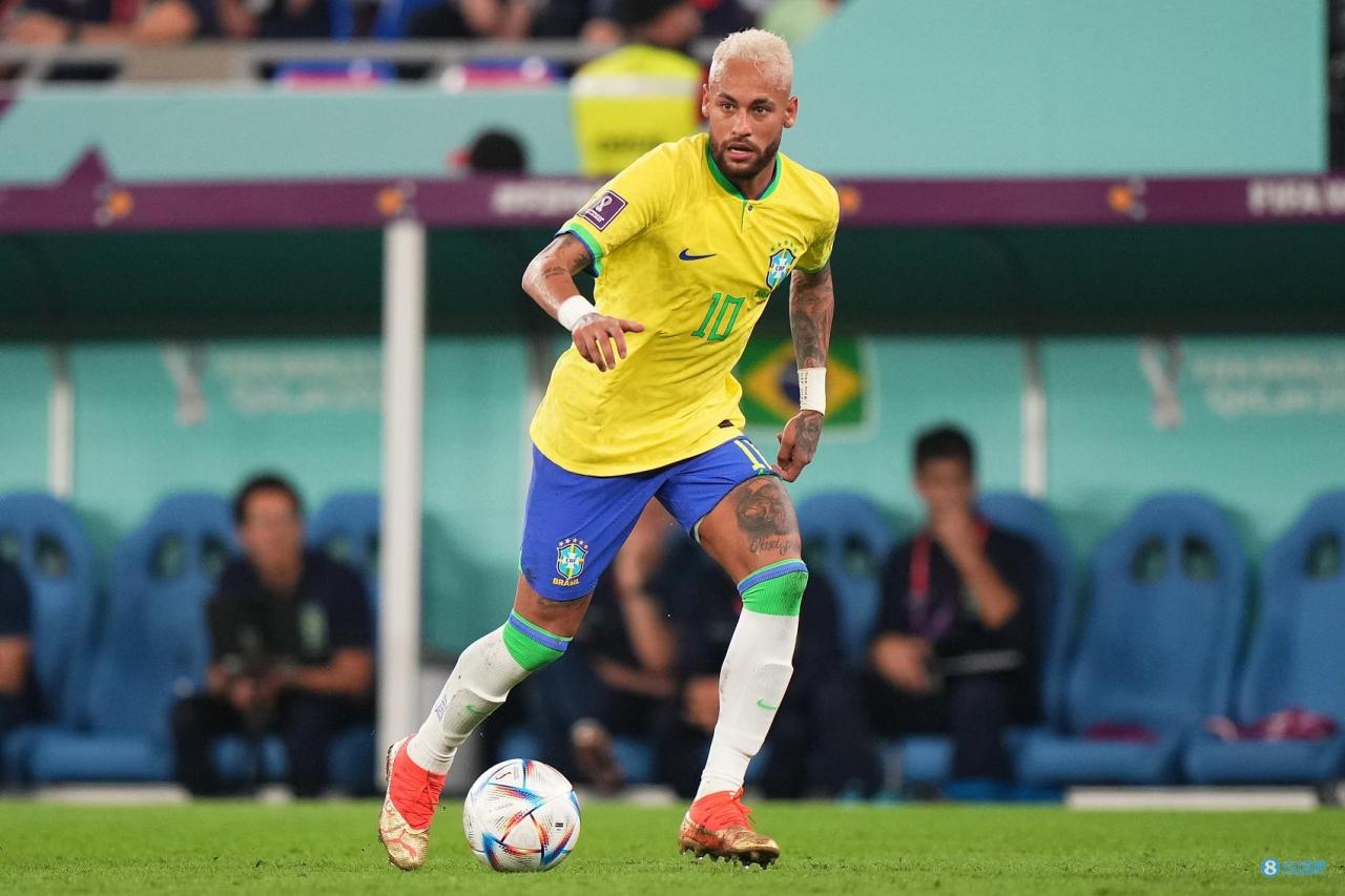 前锋的交织绝妙舞蹈：创造神奇进攻的搭配乐章