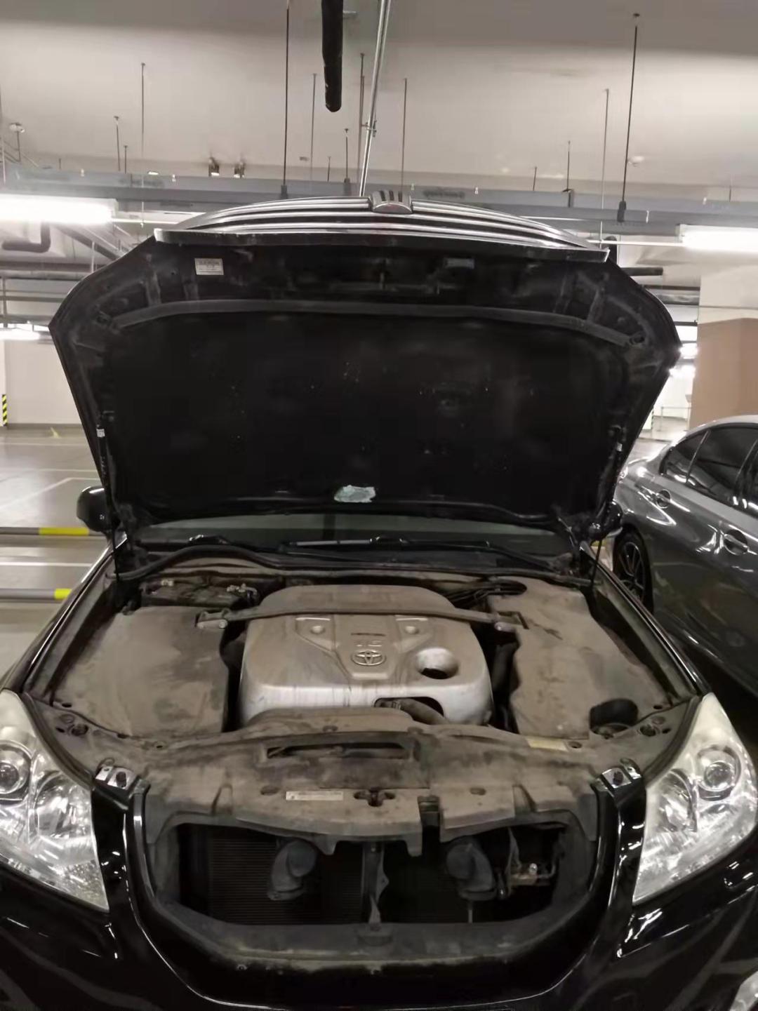 皇冠3.0经典老车翻新复活视频,13代皇冠全车翻新泉州地区