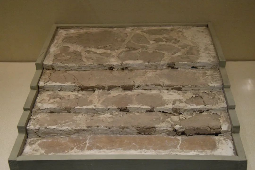 甘肃面朝黄土背朝天,甘肃秦安到西安有多远