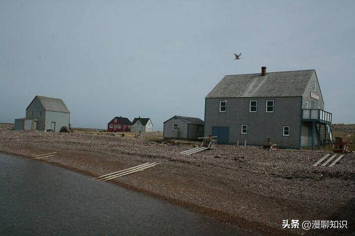 圣皮埃尔和密克隆在哪个洲,圣皮埃尔和密克隆岛有多大