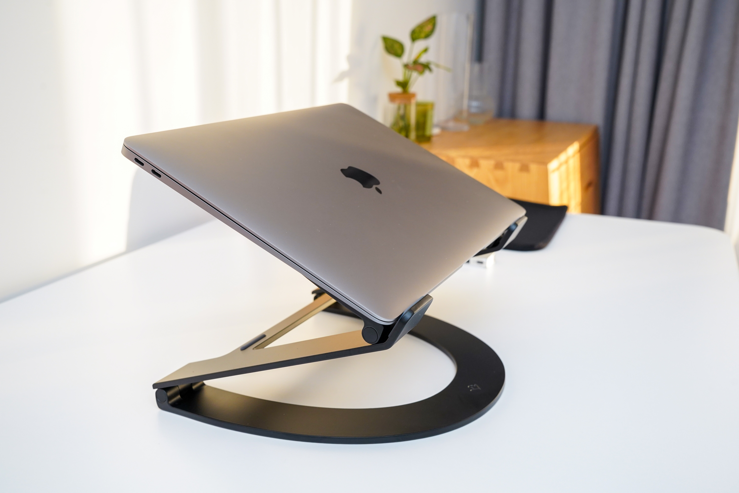 如何低价入手苹果产品？省下的钱足可购买这些苹果顶级配件！