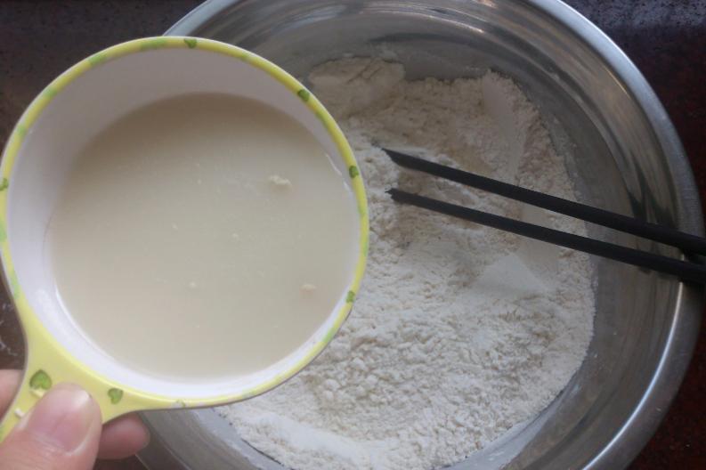 蒸包子和面的正确方法是什么,蒸包子和面的方法和技巧