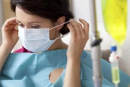 癌症化疗后发烧,化疗后发烧37.8度能吃退烧药吗