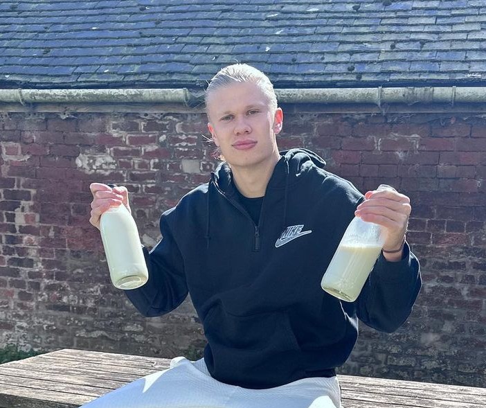 如果哈兰德不踢足球会干什么,哈兰德最想踢曼联为什么