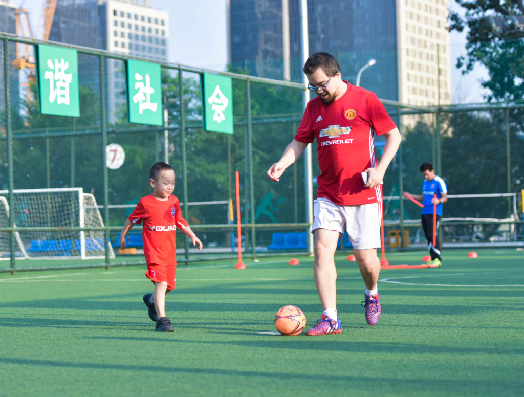 红魔足球传承,红魔足球队历史