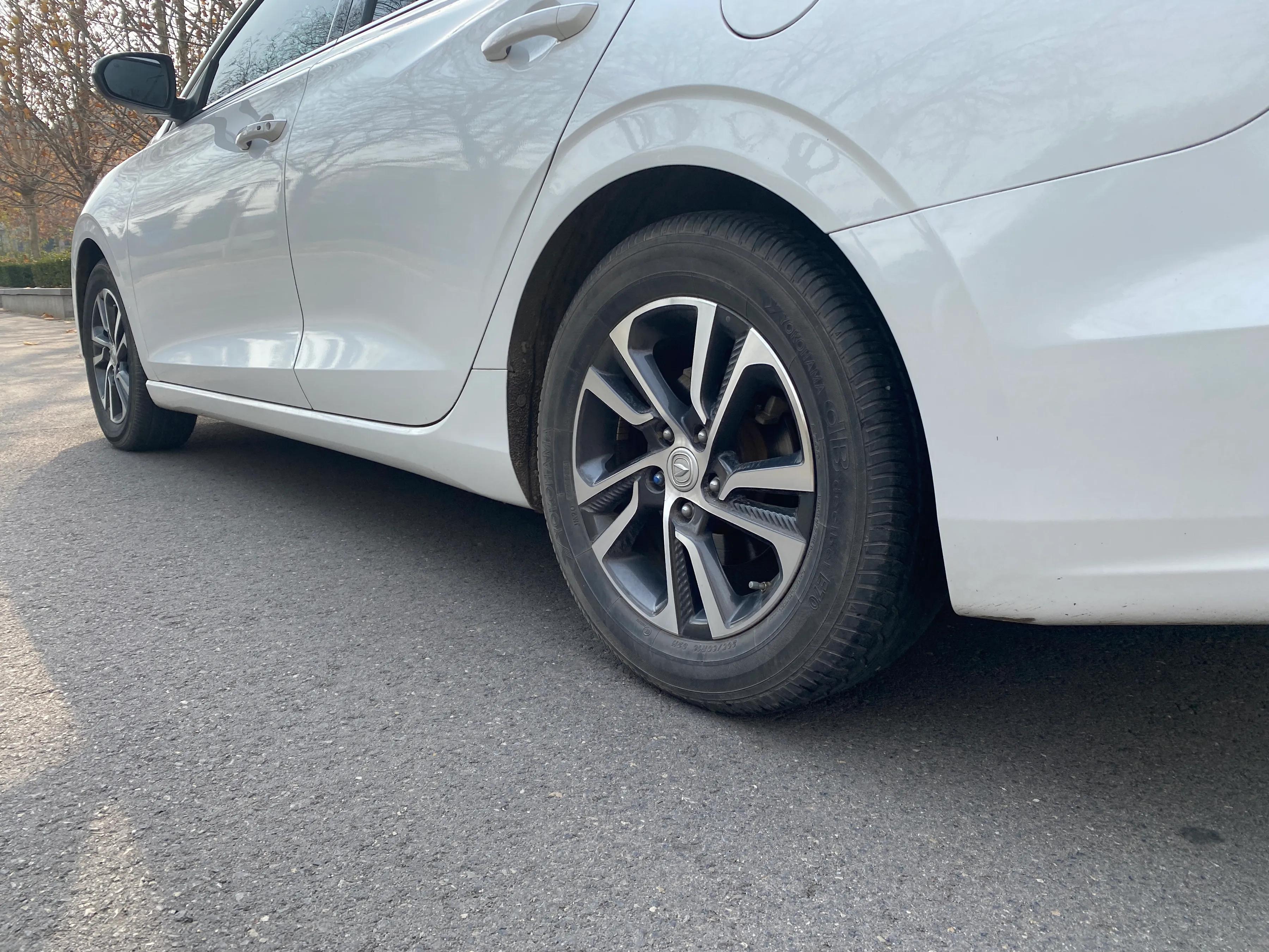 不到九万买啥车,性价比最高的长安逸动