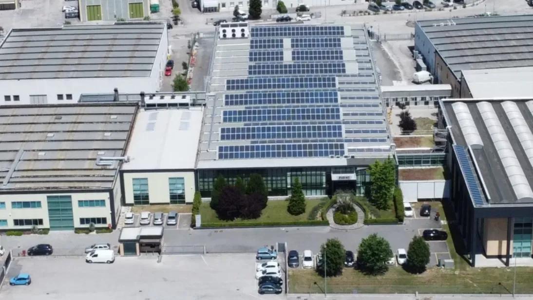 时尚要闻｜Gucci将扩建意大利工厂；名创优品通过港交所上市聆讯