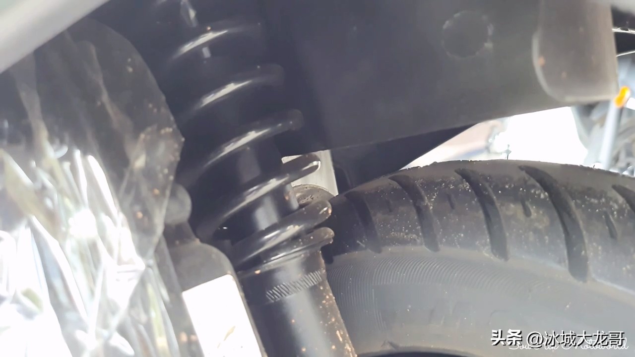 铃木平踏板250哪款好,铃木平踏踏板车全系列