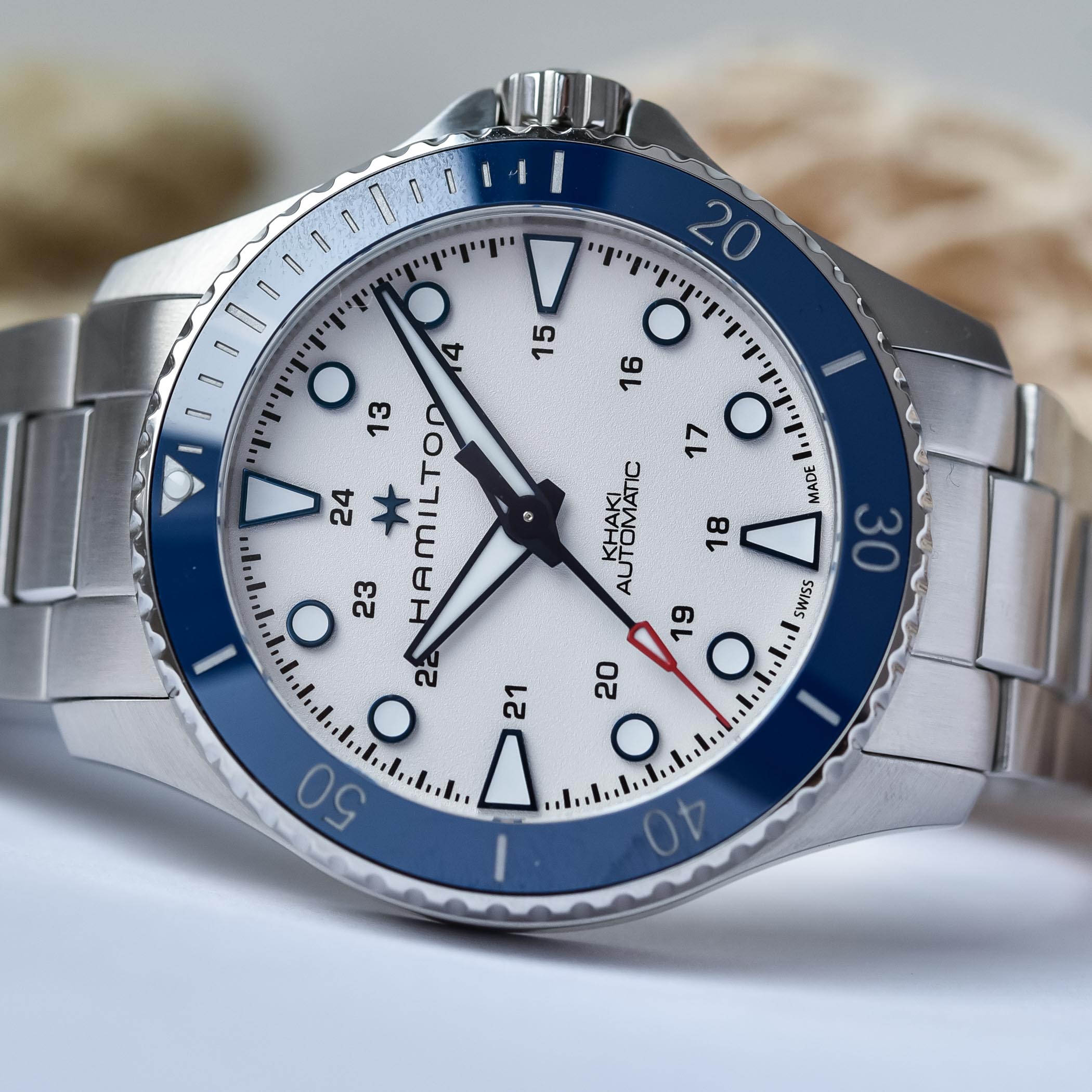 汉米尔顿卡其海军水肺评测,汉米尔顿腕表如何选择