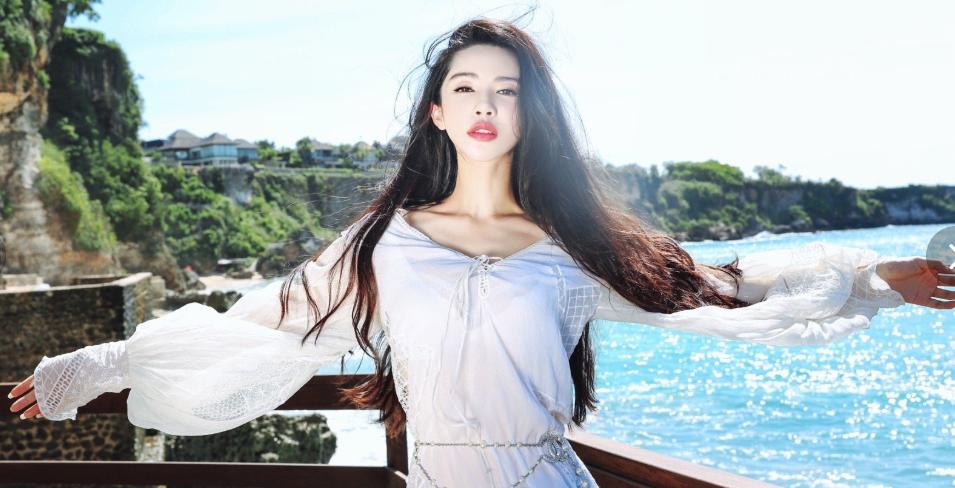 宋小粤和黄逸辉,cba啦啦队黄逸辉vs宋小粤