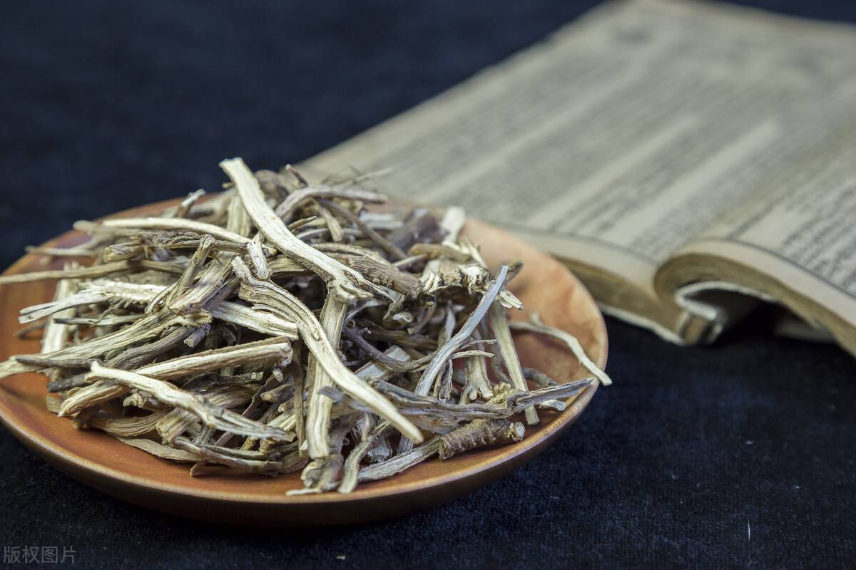 肝气郁结犯困打哈欠什么原因,白天老是犯困打哈欠跟肝有关系吗