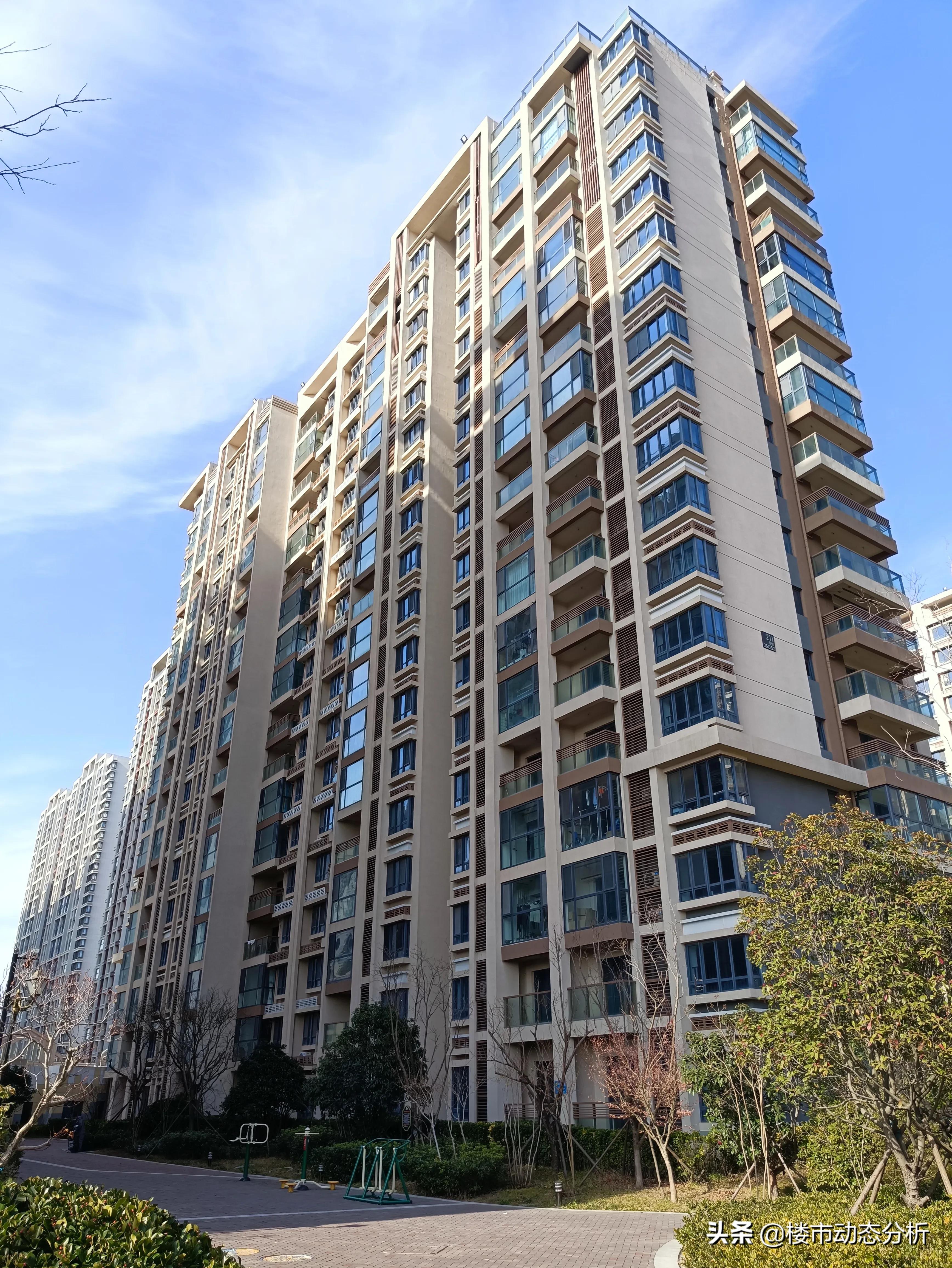 采光主要取决于楼层还是朝向,采光好的房子的标准