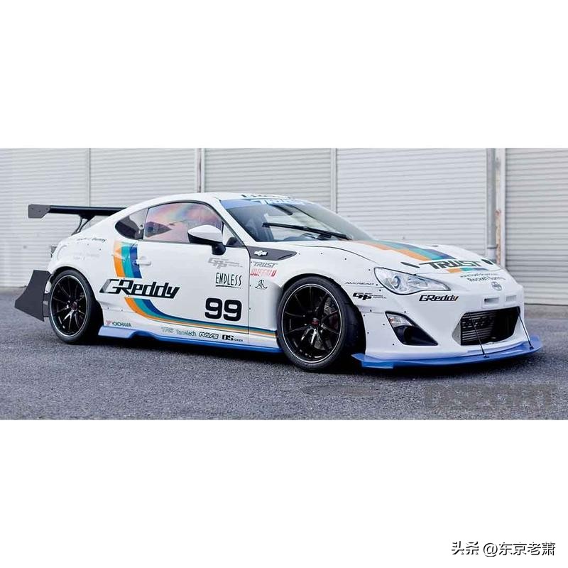 世界第一超速犯——湾岸魅影380km/h的男人