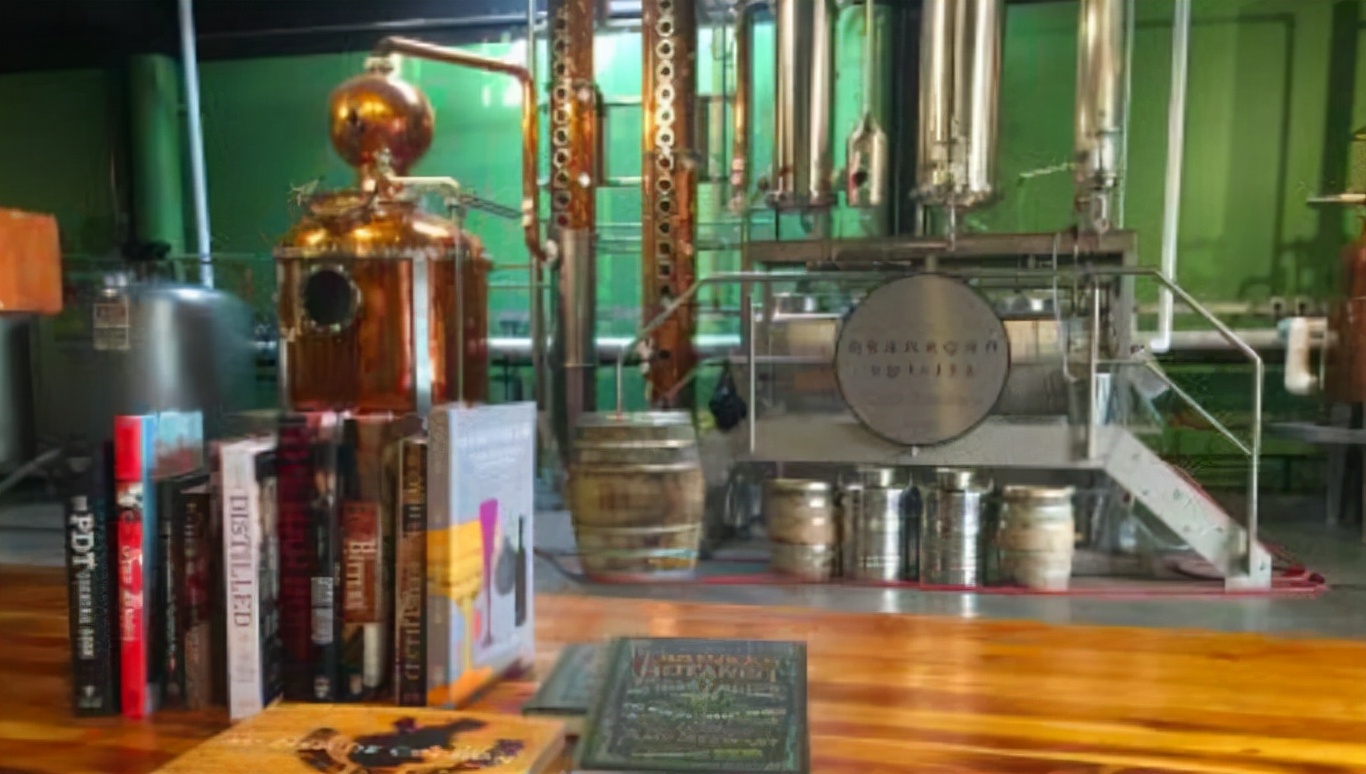 白兰地和威士忌哪种更有收藏价值 (威士忌和白兰地有何不同)