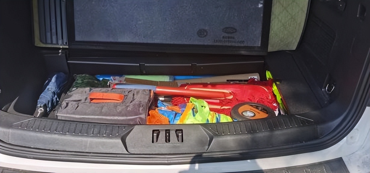 探险者加燃油宝,福特探险者加油漏斗