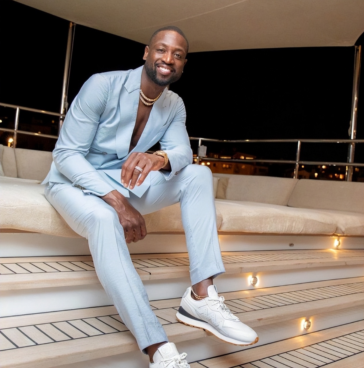 有哪些nba球星是代言球鞋的,nba历史上都谁有终身球鞋代言合同