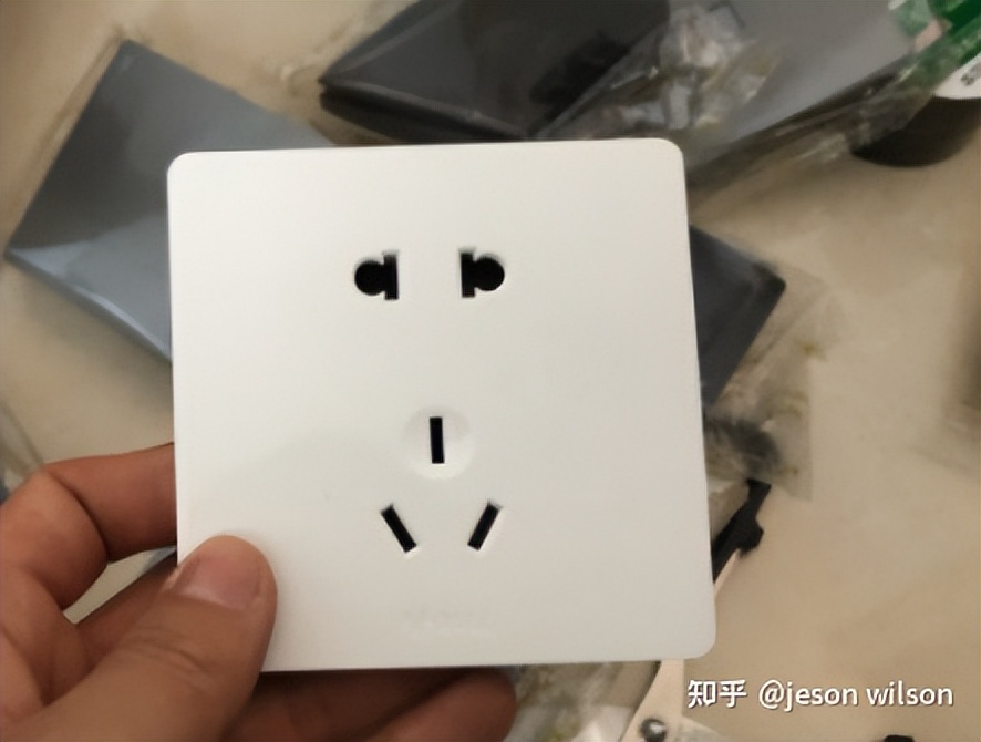 施耐德插座品牌怎么选择,德力西开关插座哪个系列最便宜