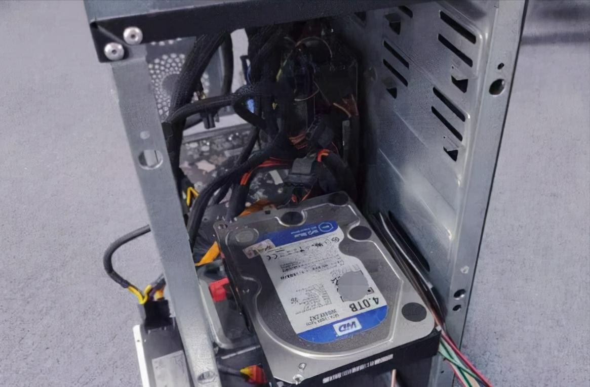 固态硬盘win10选mbr还是guid,win10固态机械混合设置