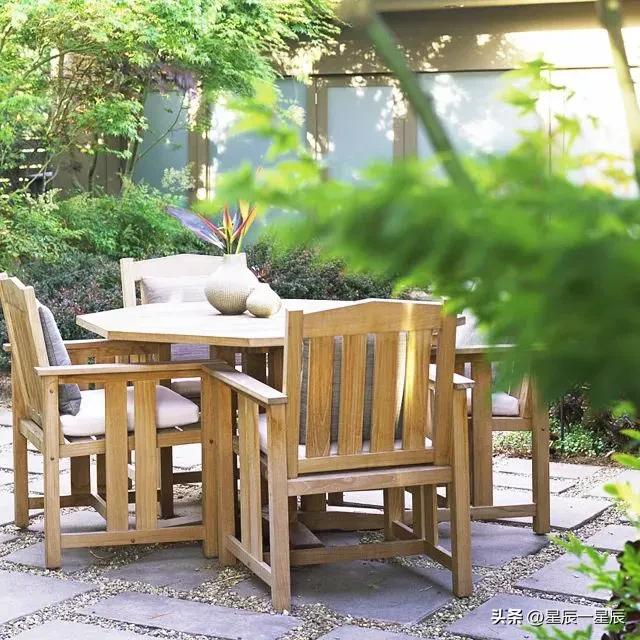 女儿舍不得爸爸上班远离,视频电话诉说思念之情