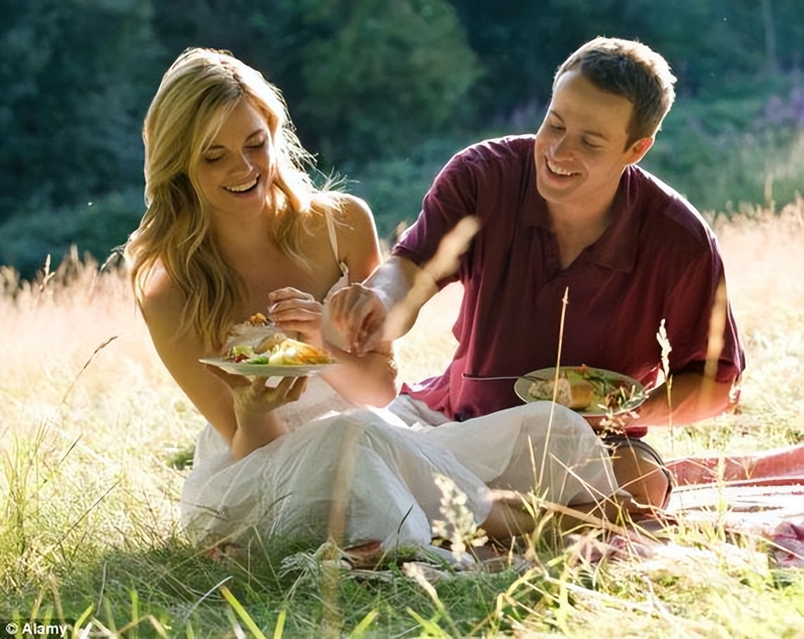 心理学吸引技巧有哪些,心理学50条读心术读懂女人