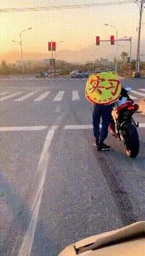 给力的一字马,给力的一字马后续