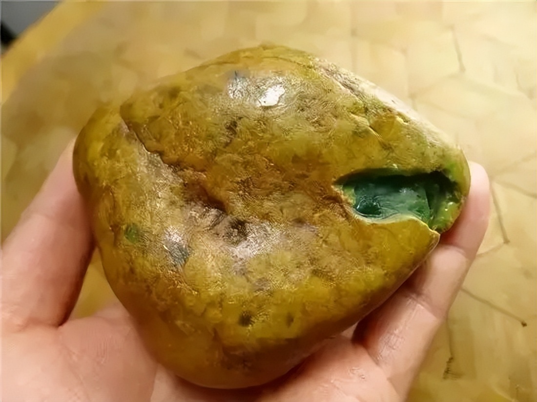 在直播间买原石上当受骗能报警吗 (直播间合买原石全额退款吗)