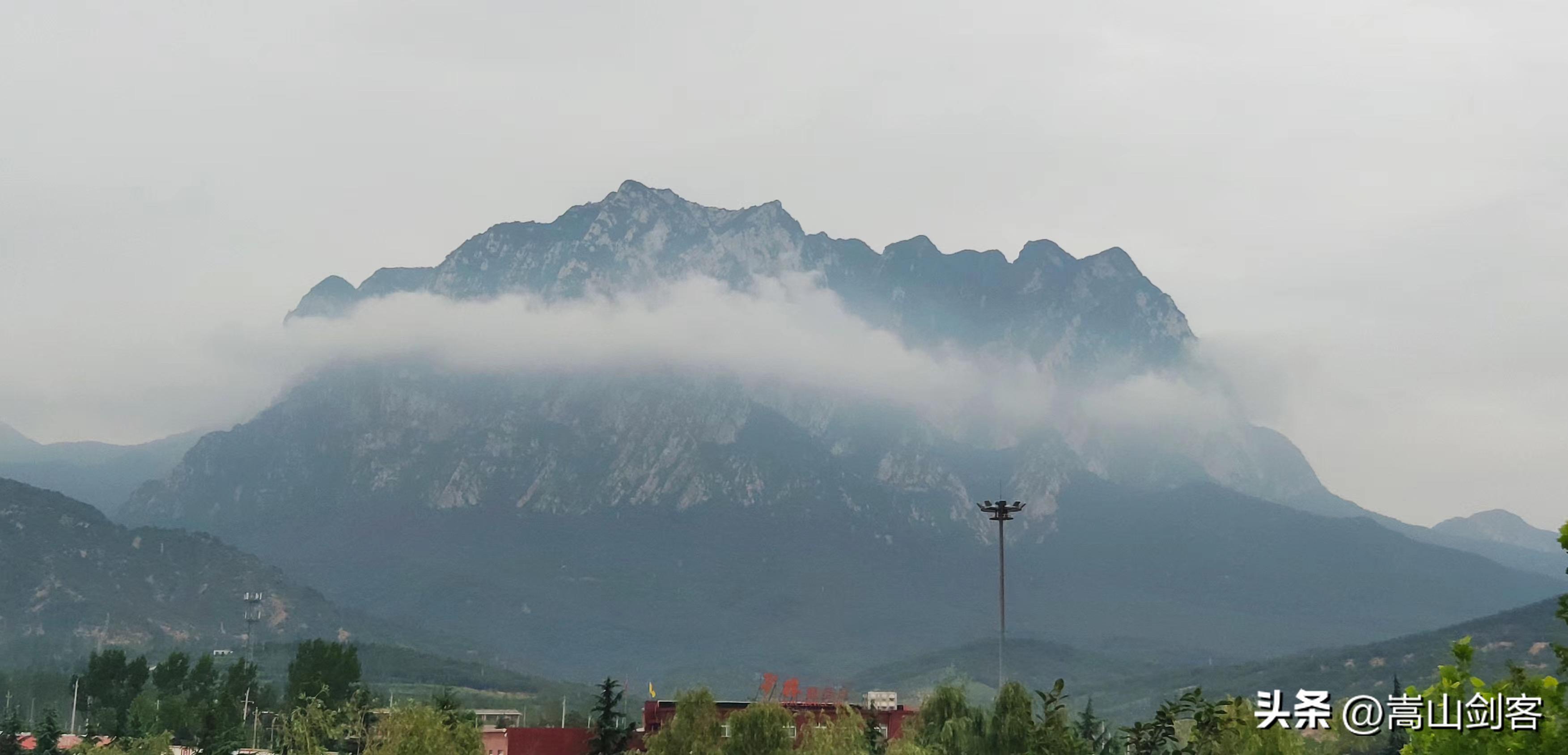 嵩山迎仙阁的传说,登封市嵩山迎仙阁
