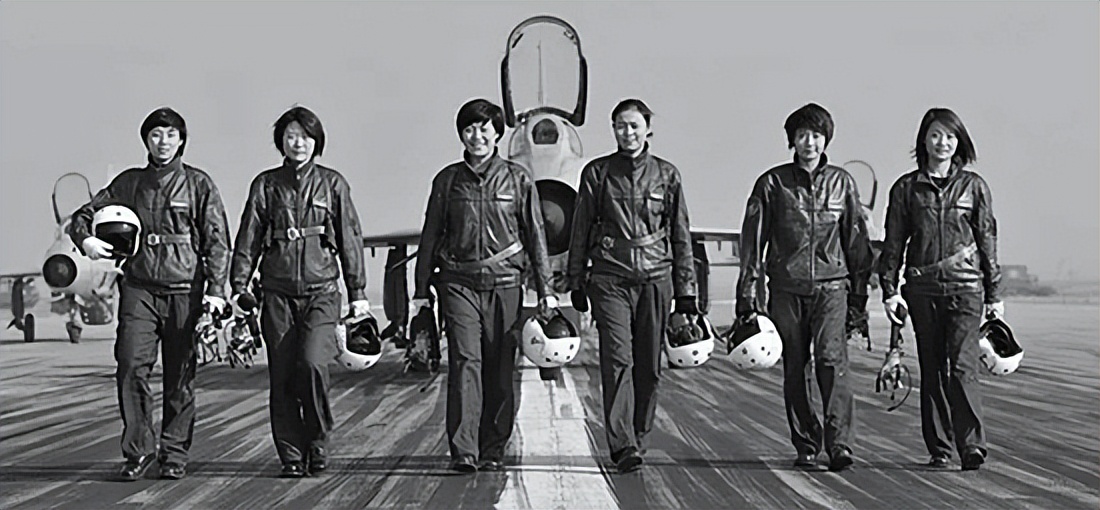 首位牺牲的歼10女飞行员,歼10首位牺牲女飞行员