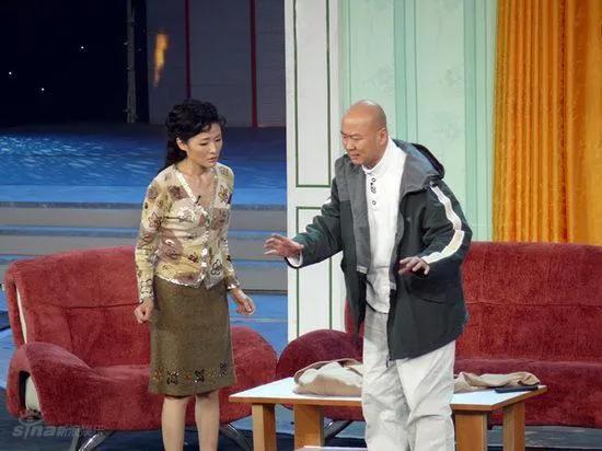 央视春晚李谷一每次登台唱的曲目,李谷一参加了多少年春晚