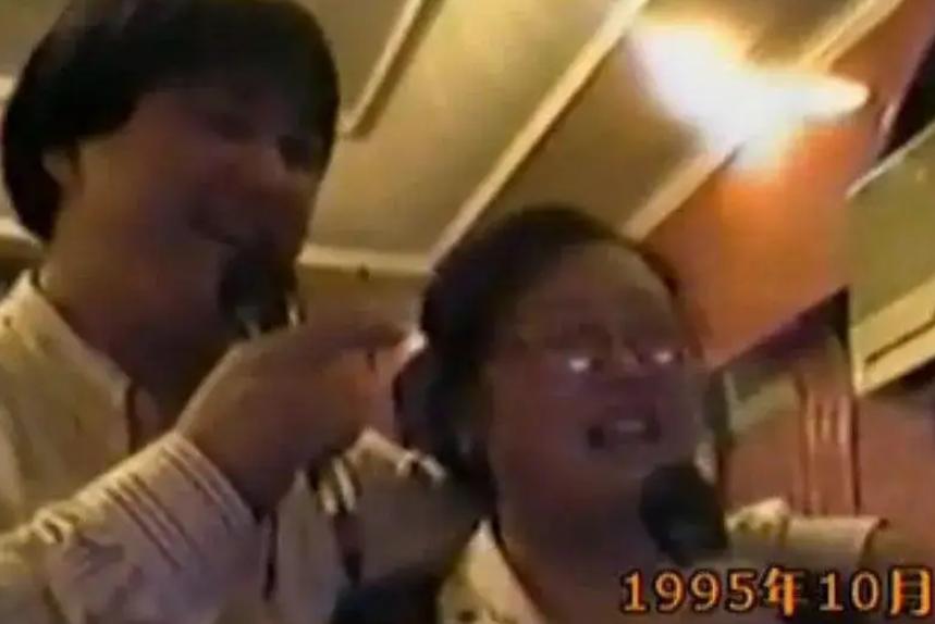 藏族歌手洛桑个人资料,藏族歌手洛桑照片大全