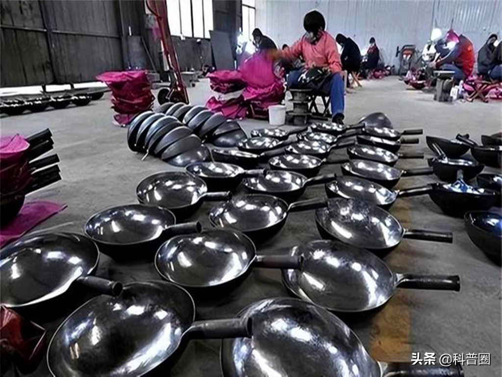 化工桶做的铁锅有毒吗,央视曝光毒铁锅