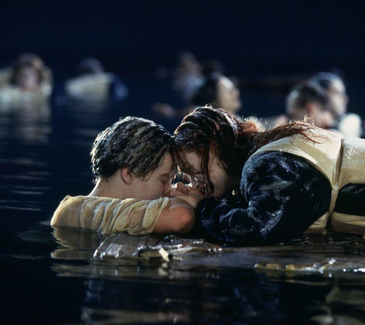 琛ｆ湇灏虹爜缈昏溅鐜板満,鐜板湪琛ｆ湇灏虹爜鏈夊鑽掕艾