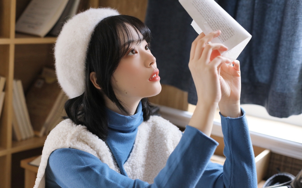 夸奖女人漂亮有气质的句子,夸奖女人唱歌好听漂亮的句子