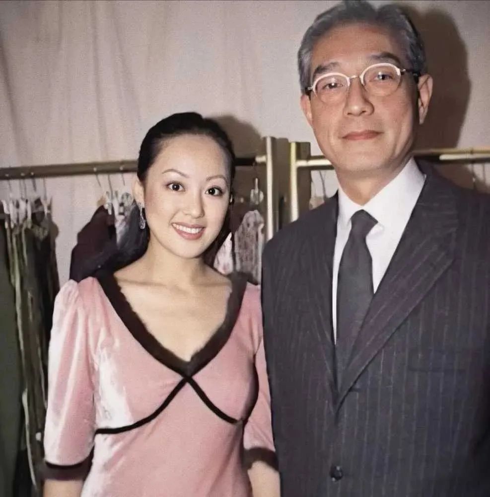 棣欐腐绗竴濡栧コ宸ㄦ槦,棣欐腐鍏绗竴濡栧コ