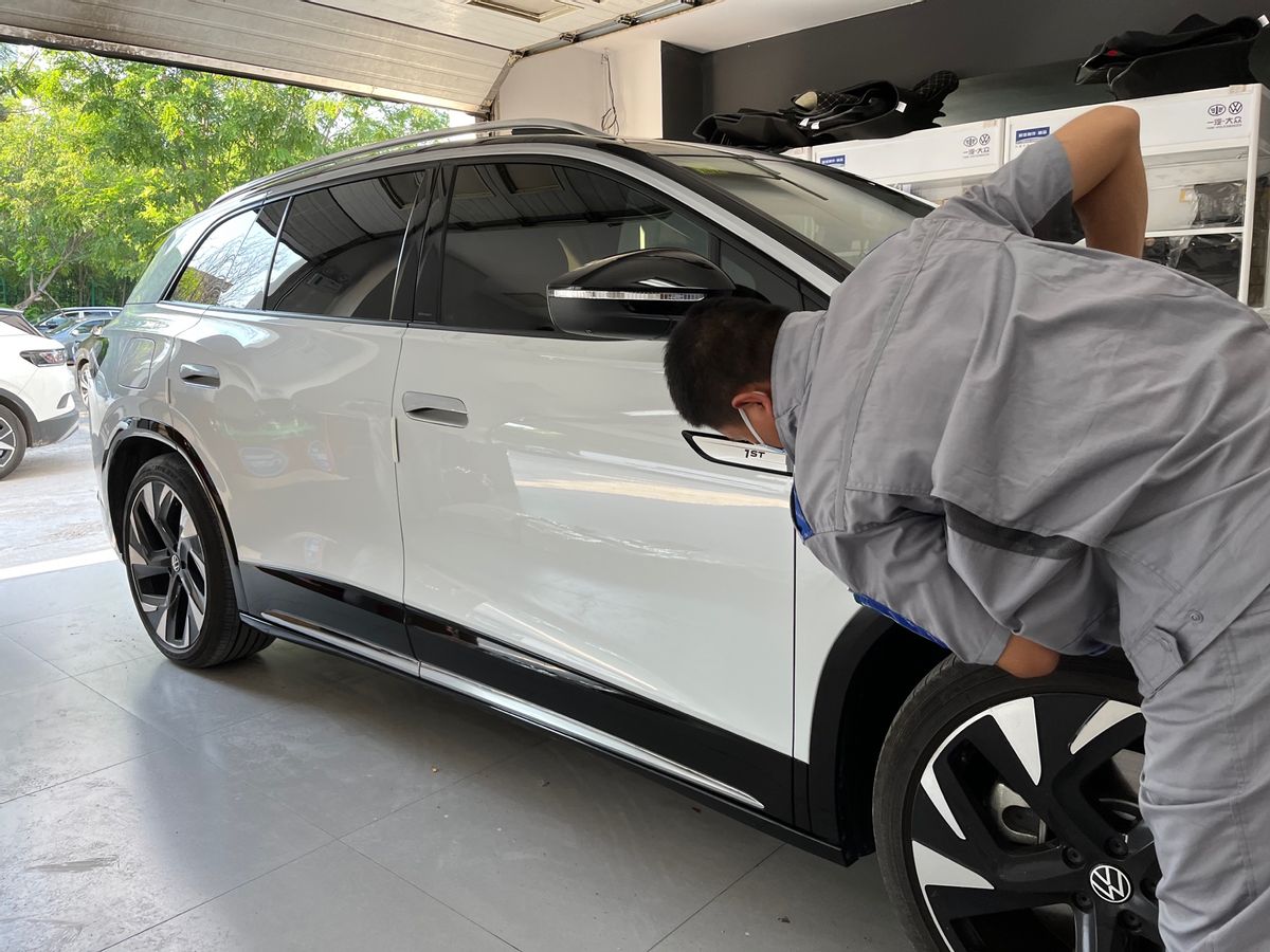 为什么汽车打蜡要把蜡擦掉,大众id6crozz需要保养吗