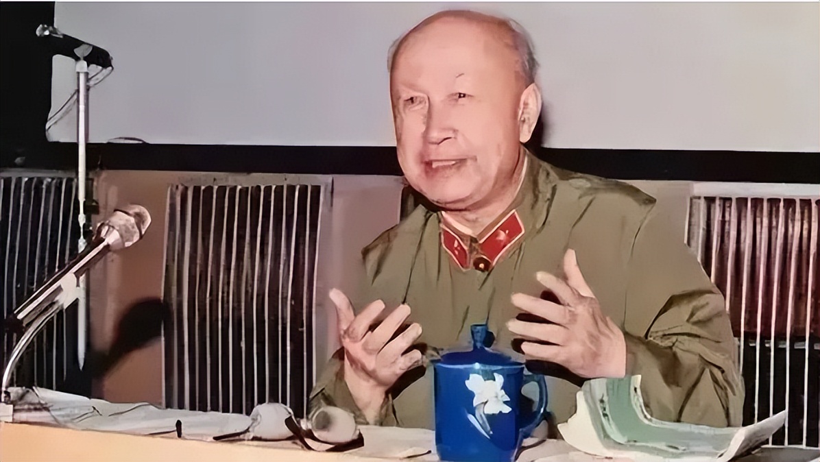 超强底气谦逊有礼的钱学森：怎样成为品质坚韧的学霸，吃苦就行吗